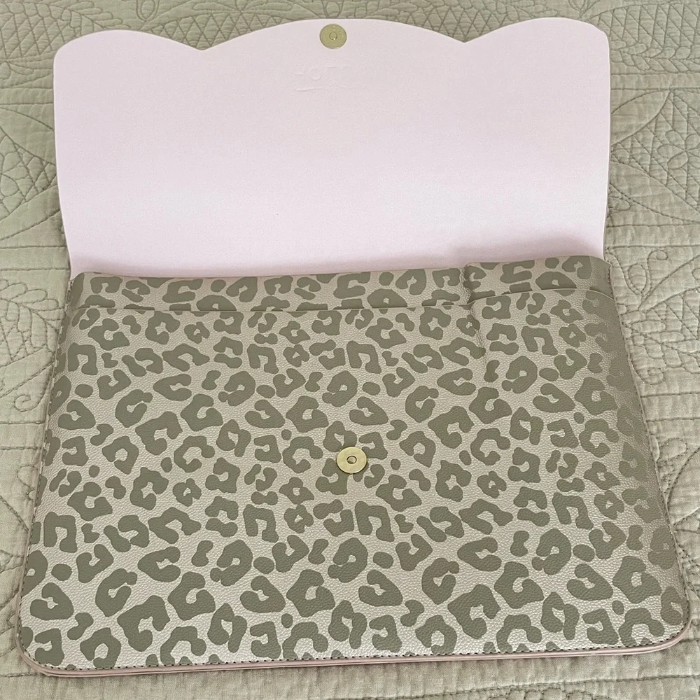 Hollis Leopard Print Laptop Sleeve in Metallic Gold - Picture 6 of 10